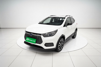 比亚迪 元新能源 2018款 EV360 智联炫酷型