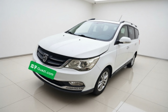 宝骏730 2016款 1.5L 手动豪华型 7座