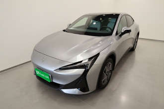 ARCFOX极狐 极狐 阿尔法S5 2025款 改款 560PRO 185kW