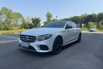 奔驰E级 2019款 E 300 L 运动豪华型