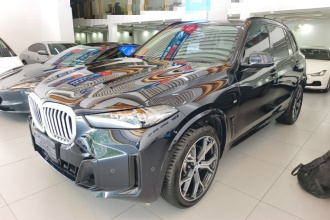 宝马X5 2023款 xDrive 30Li 尊享型M运动曜夜套装