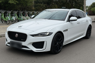 捷豹XEL 2020款 2.0T 200PS R-DYNAMIC S进取运动版
