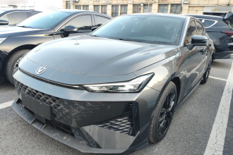 长安UNI-V 2024款 1.5T 尊贵型