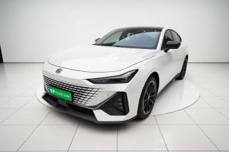 长安UNI-V 2022款 1.5T 尊贵型