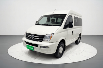 上汽大通MAXUS 新途V80 2021款 2.0T 手动经典傲运通短轴中顶5/6座