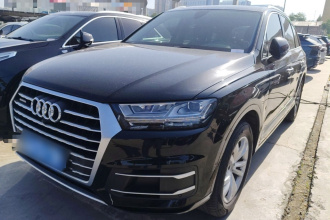 奥迪Q7 2019款 45 TFSI 舒适型