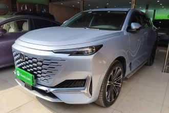 长安UNI-K 智电iDD 2022款 蓝鲸iDD 130km 1.5T 尊贵型
