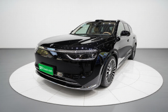 鸿蒙智行 问界M8 2025款 增程 Ultra版 53.4kWh 6座版 (192线激光雷达）