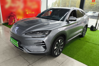 比亚迪 宋PLUS新能源 2024款 荣耀版 EV 520km 豪华型