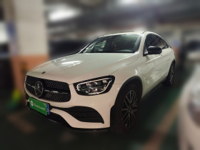 奔驰GLC轿跑 2023款 GLC 260 4MATIC 轿跑SUV