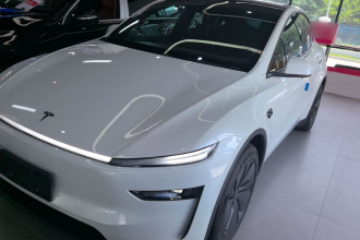 特斯拉 Model Y 2026款 改款 长续航后轮驱动版