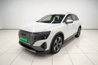 奥迪Q5 e-tron 2023款 40 e-tron 星耀型 锦衣套装