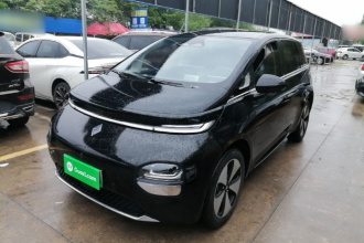 宝骏云朵 2023款 460 Pro 灵犀版