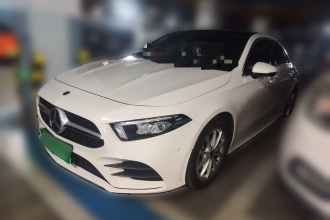 奔驰A级 2021款 A 200 L 运动轿车时尚型