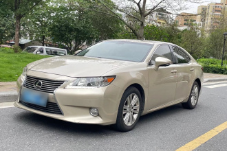 雷克萨斯ES 2013款 250 精英版