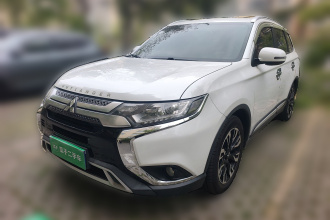 三菱 欧蓝德 2019款 2.0L 两驱畅享版 7座 国V