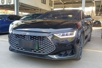 比亚迪 汉 2022款 DM-i 121KM 尊荣型