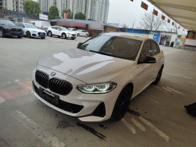 宝马1系 2021款 改款 125i M运动曜夜版