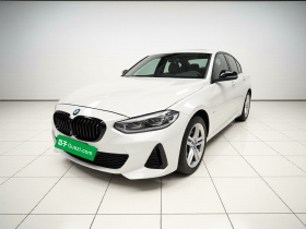 宝马1系 2021款 120i M运动曜夜版