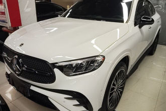 奔驰GLC轿跑 2025款 GLC 300 4MATIC 轿跑SUV