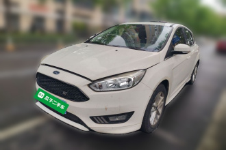 福特 福克斯 2015款 三厢 EcoBoost 180 自动旗舰型