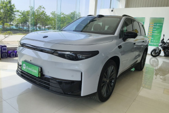 零跑汽车 零跑C16 2026款 增程 280激光雷达智尊版 6座