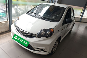 比亚迪F0 2015款 1.0L AMT 铉酷型