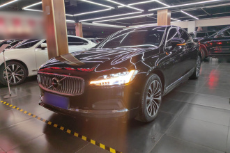 沃尔沃S90 2024款 B5 智逸豪华版