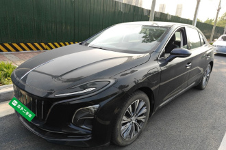 红旗E-QM5 2022款 431km 充电乐享版