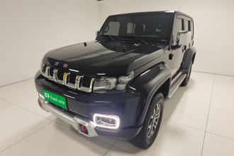北京越野BJ40 2024款 2.0T 城市猎人荣耀版