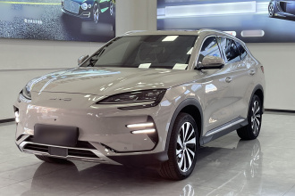 比亚迪 宋PLUS新能源 2024款 荣耀版 EV 520km 尊贵型