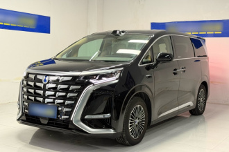 腾势D9 2026款 第二代 EV 两驱闪充尊贵型