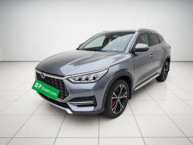 比亚迪 宋PLUS 2020款 1.5T 自动旗舰型