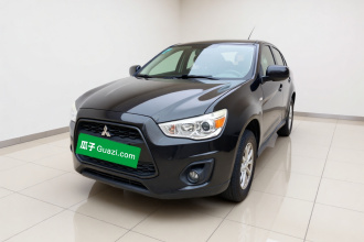 三菱 劲炫ASX 2013款 2.0L CVT两驱精英版