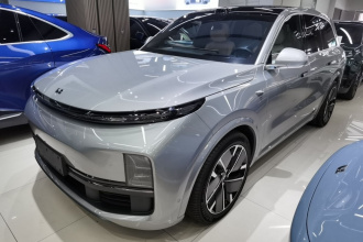 理想汽车 理想L8 2025款 Ultra 智能焕新版
