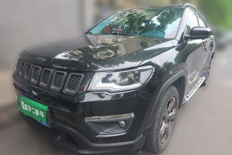 Jeep 指南者 2017款 200T 手动劲享版