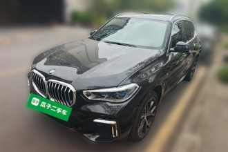 宝马X5 2022款 xDrive 40Li M运动套装