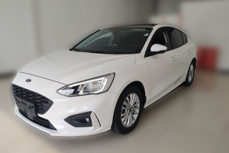 福特 福克斯 2020款 三厢 EcoBoost 180 自动锋潮型