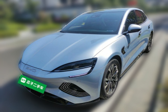 比亚迪 海豹 2022款 550km 标准续航后驱版尊贵型