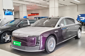 鸿蒙智行 尊界S800 2025款 纯电 星辉尊享版 5座 (192线激光雷达）