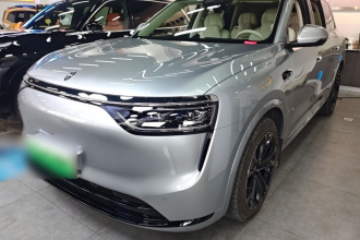 鸿蒙智行 问界M8 2025款 增程 Max+版 53.4kWh 6座版 (192线激光雷达）