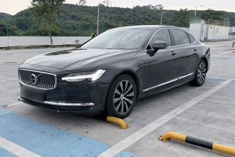 沃尔沃S90新能源 2022款 T8 E驱混动 智逸豪华版