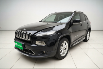 Jeep 自由光 2017款 2.0L 优越版