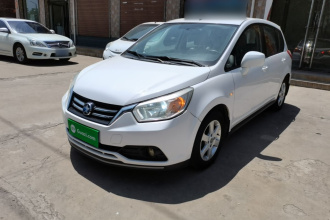 启辰R50 2015款 1.6L 手动时尚版