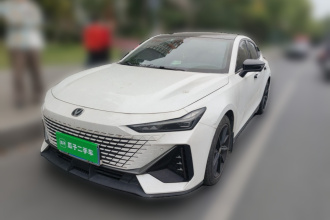 长安UNI-V 2022款 1.5T 尊贵型