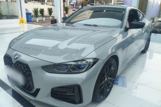 宝马4系 2022款 改款 425i M运动曜夜套装