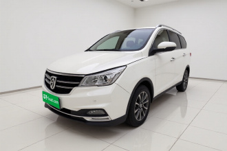 宝骏730 2017款 1.5T 手动风尚型 7座 国V