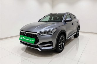 比亚迪 宋PLUS 2020款 1.5T 自动豪华型