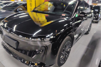 极氪7X 2025款 100kWh 长续航后驱智驾版