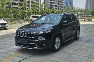 Jeep 自由光 2017款 2.0L 优越版
